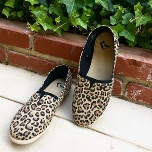 Leopard Slip On Canvas Shoes Size 8.5